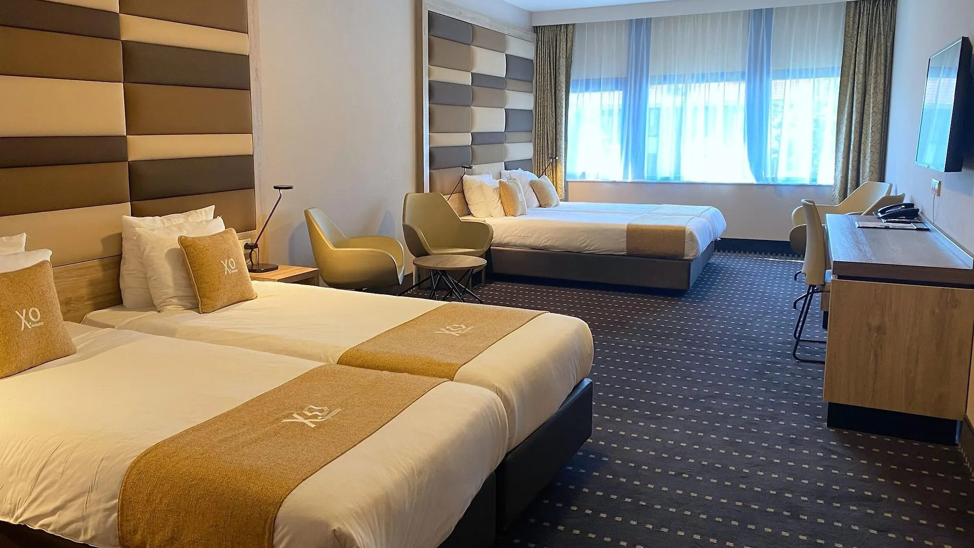Xo Hotels Blue Square Amsterdam 3*,