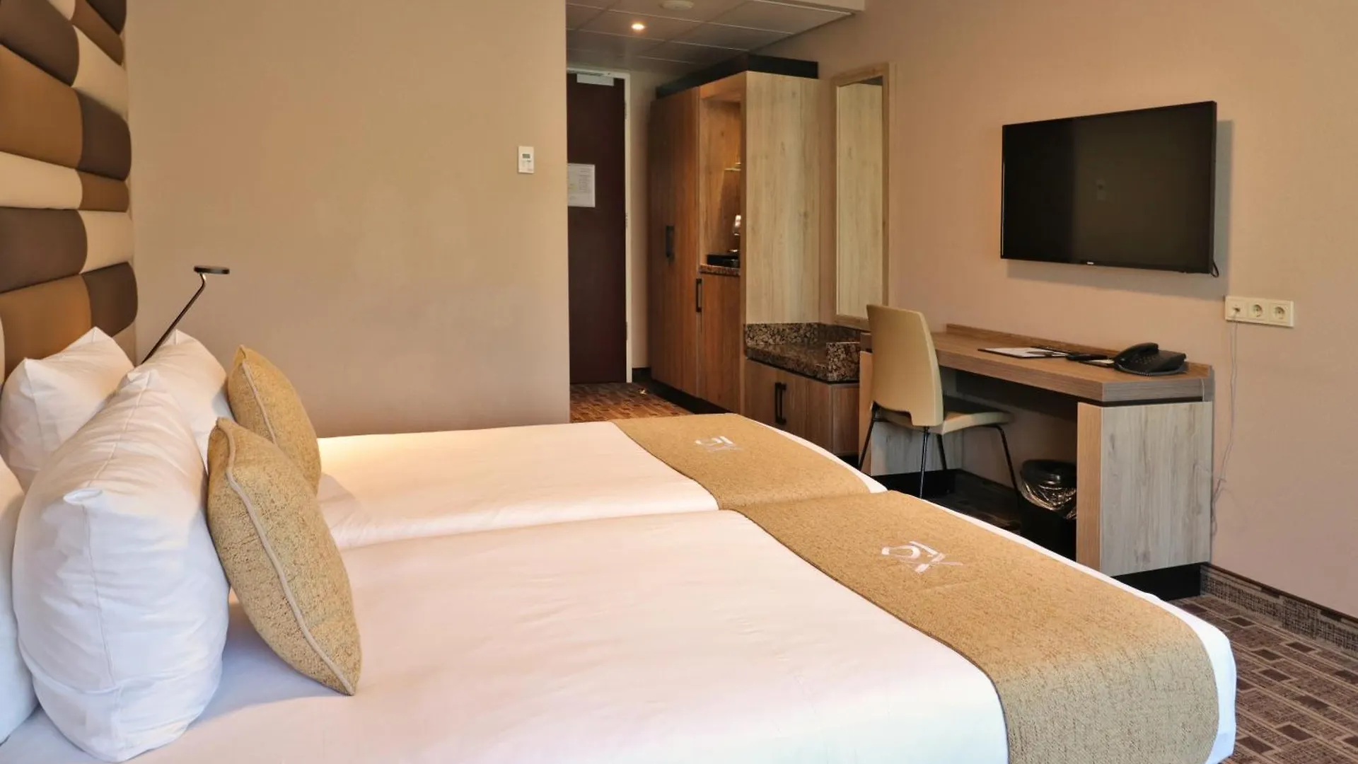 Xo Hotels Blue Square Amsterdam